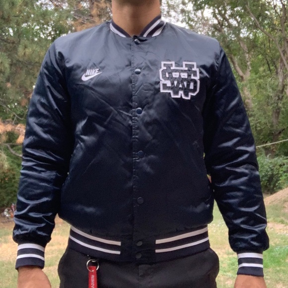 nike sportswear bomber jacket